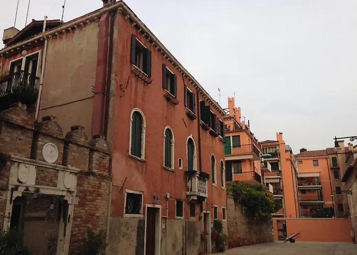 Locazione Turistica Corte Vecchia 3*