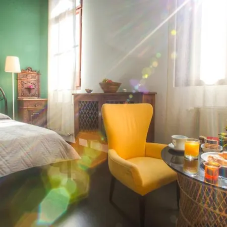 Locazione Turistica Corte Vecchia Bed and Breakfast 3*