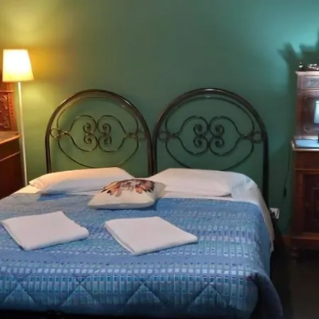 Locazione Turistica Corte Vecchia Bed and Breakfast 3*